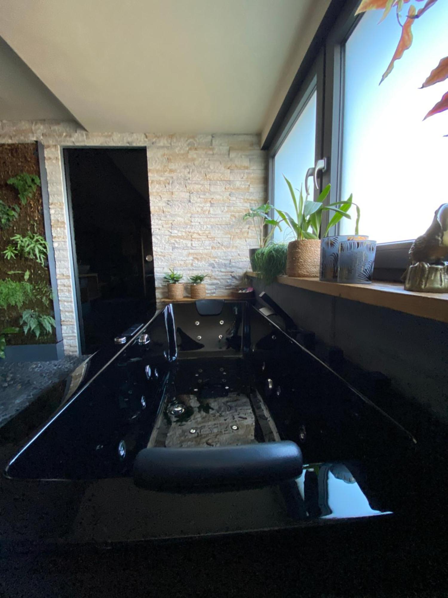 Private Wellness Suiten Mit Whirlpool Essen Buitenkant foto